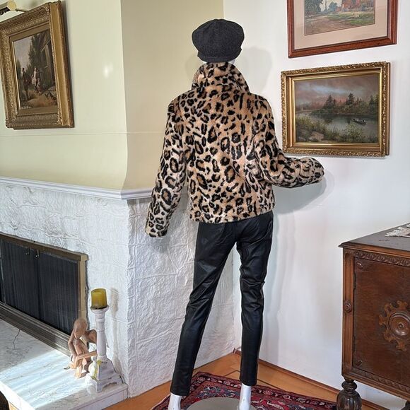 H&M Leopard Print Fluffy Faux Fur Motorcycle Style Jacket - Picture 4 of 12